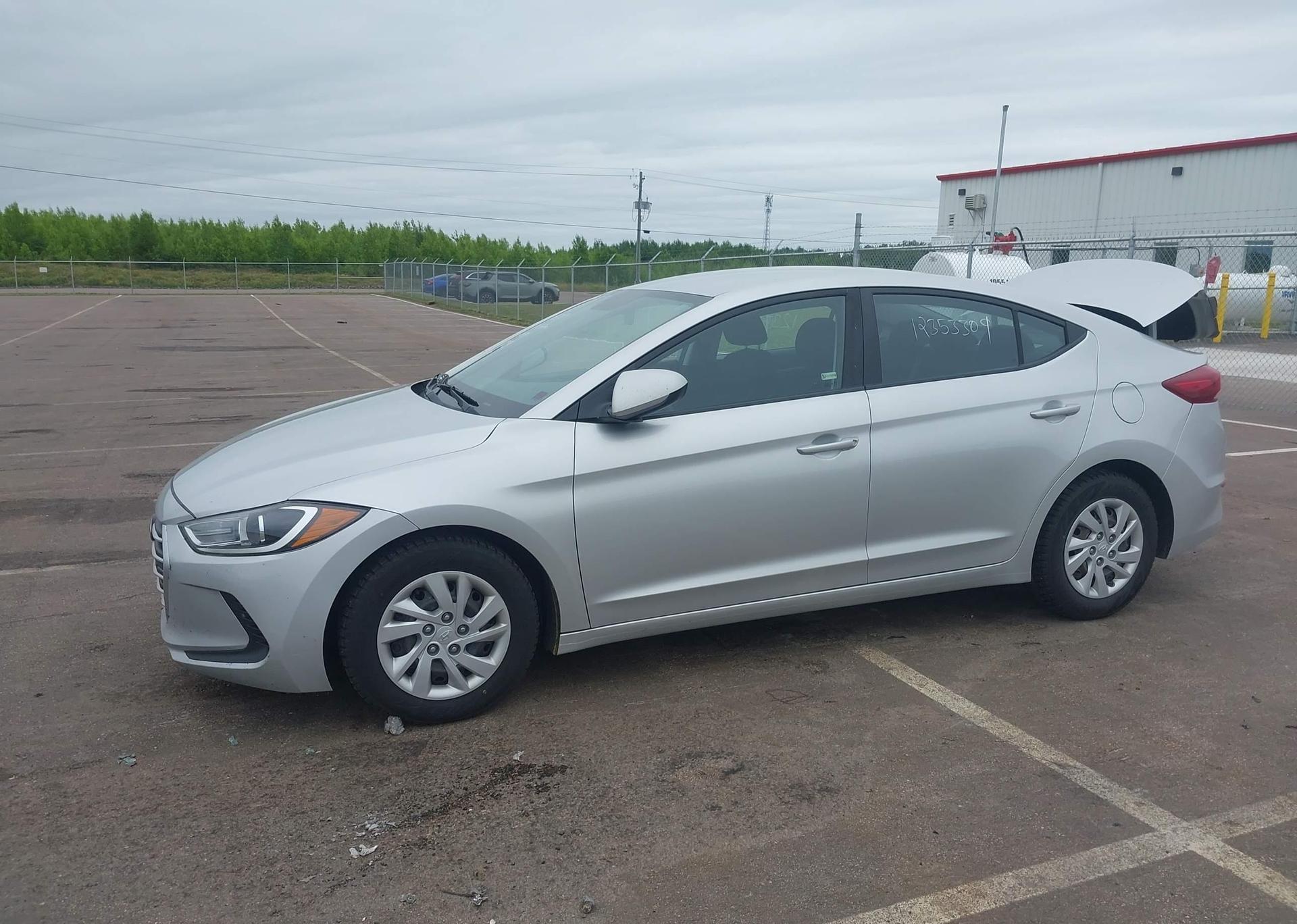 2017 HYUNDAI ELANTRA LE
