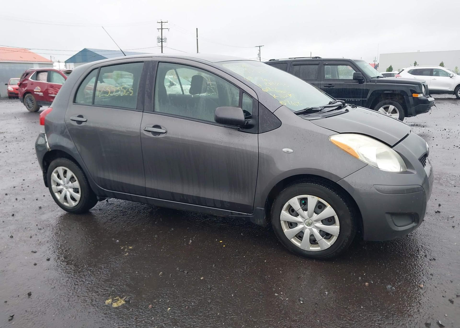 2009 TOYOTA YARIS
