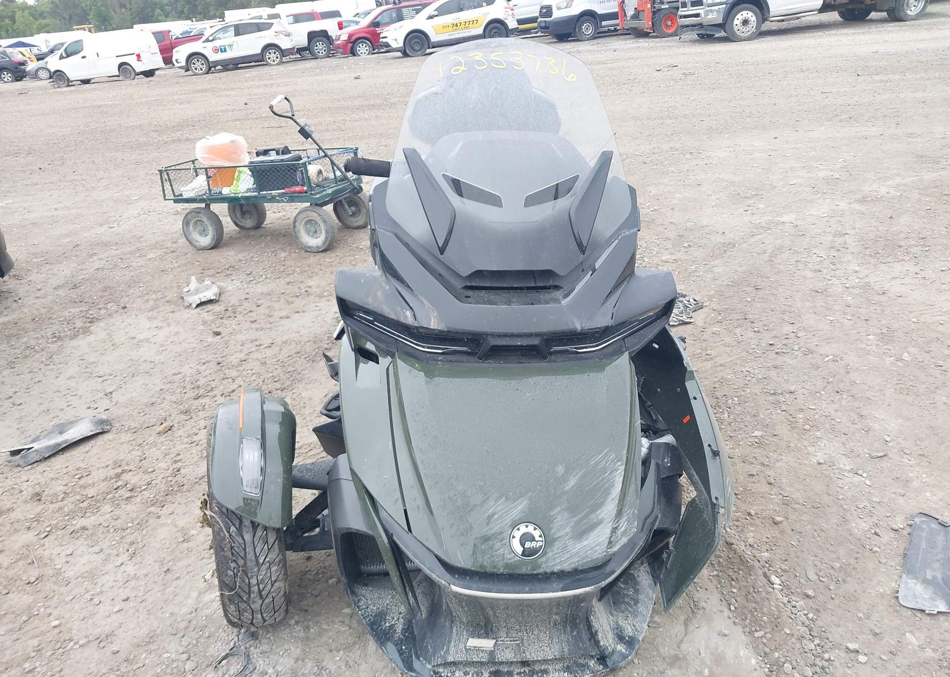 2023 CAN-AM SPYDER ROADSTER RT