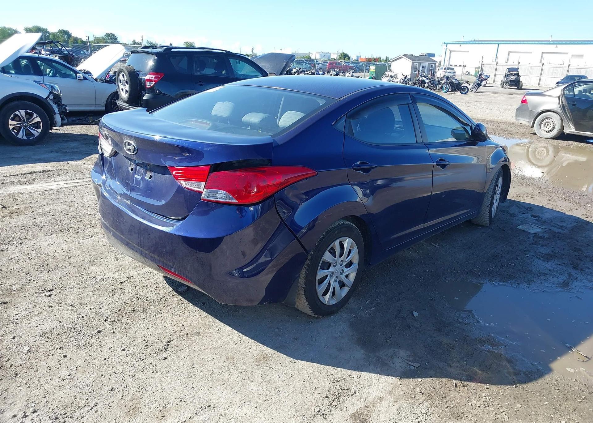 2011 HYUNDAI ELANTRA GLS