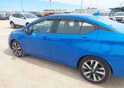 2022 NISSAN VERSA SR
