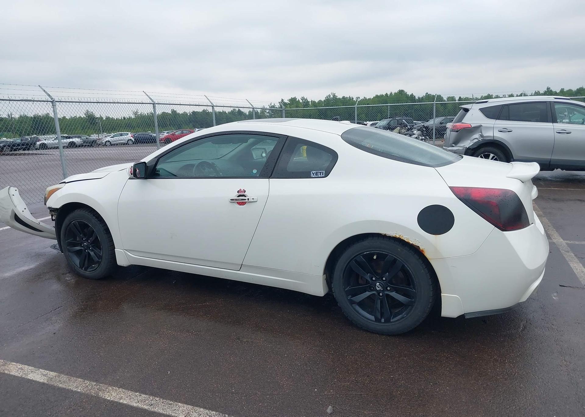 2010 NISSAN Altima S
