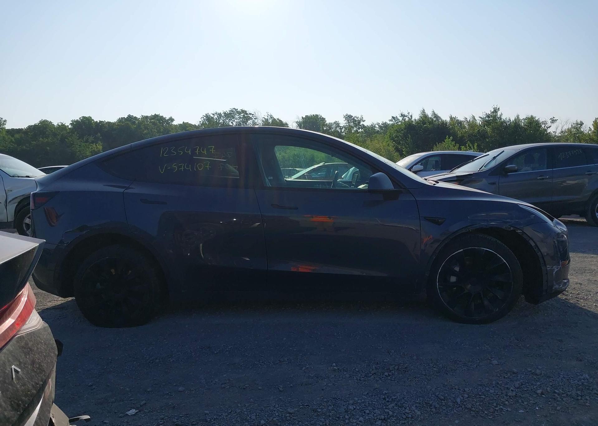 2022 TESLA MODEL Y LONG RANGE