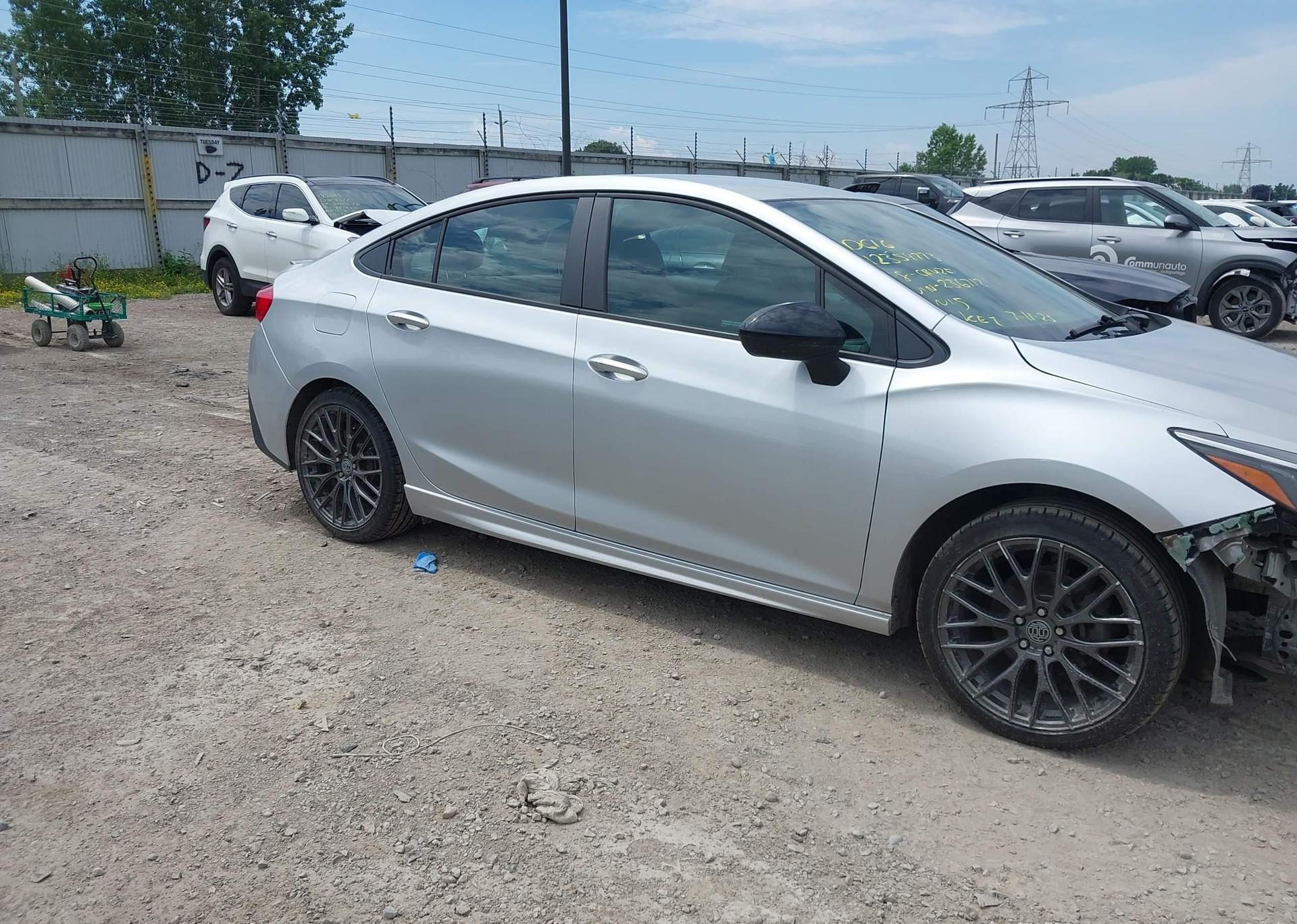 2018 CHEVROLET CRUZE LT