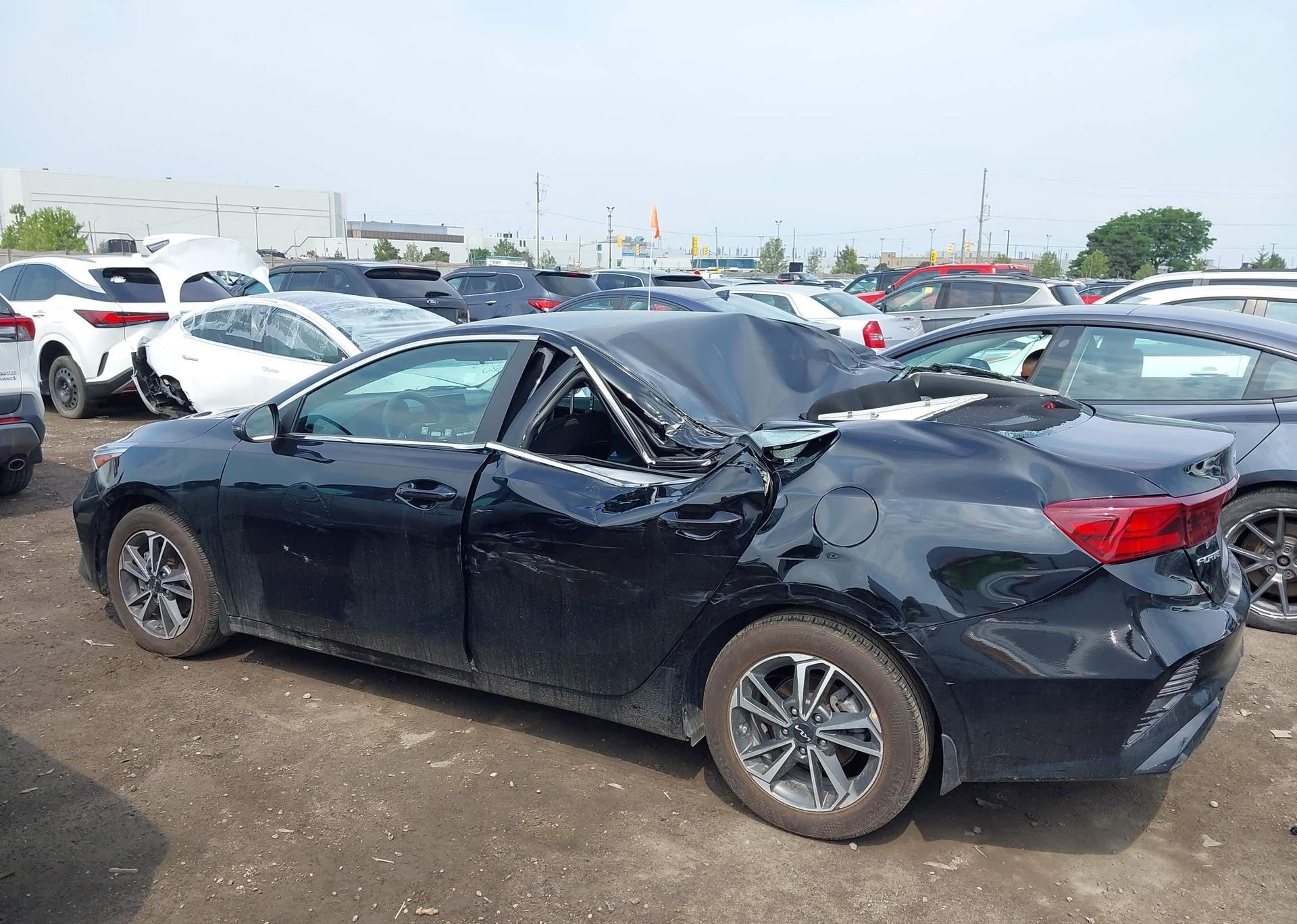 2023 KIA FORTE EX