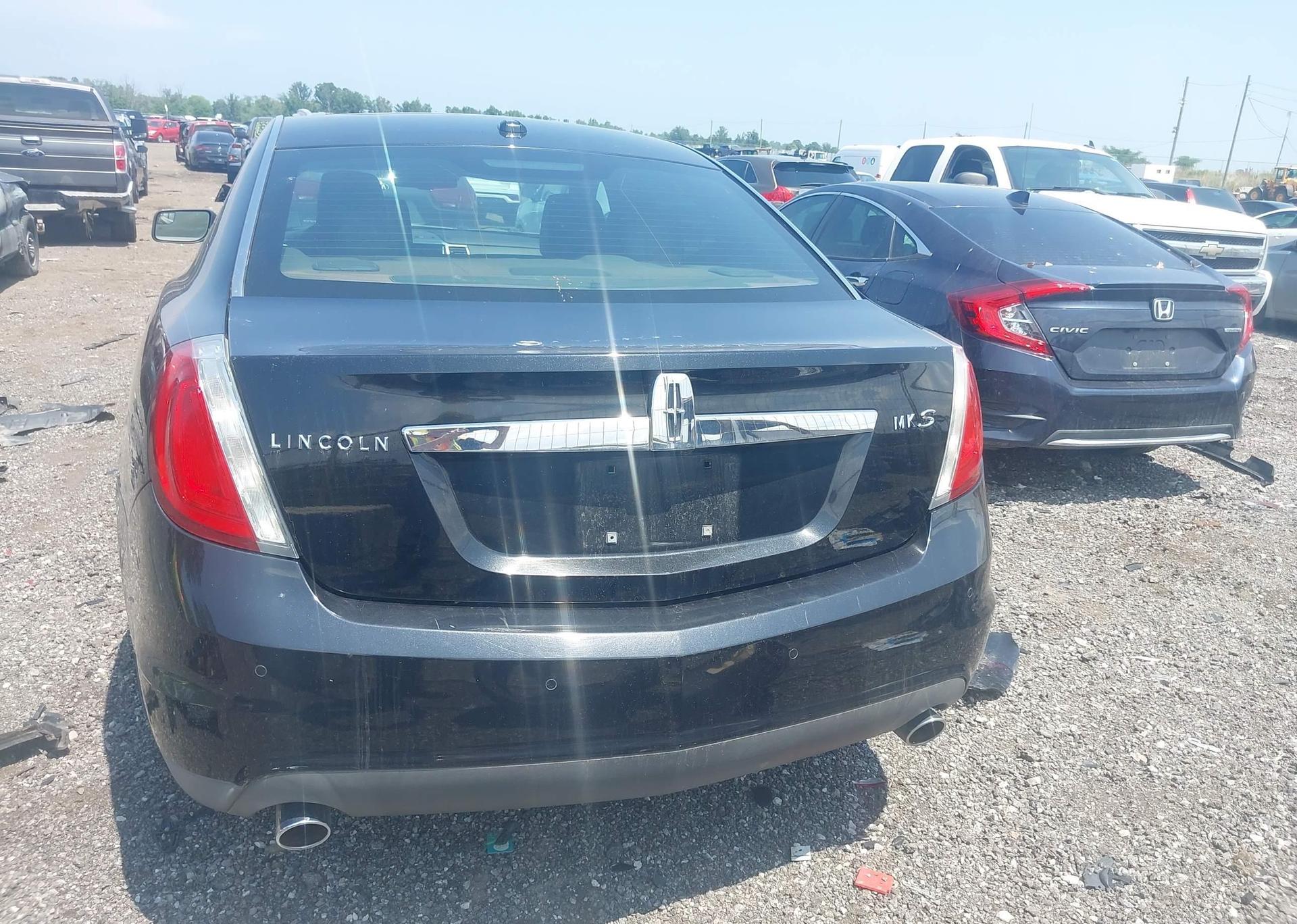 2011 LINCOLN MKS