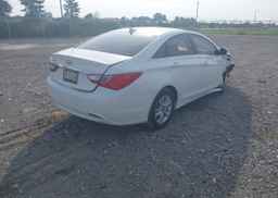 2013 HYUNDAI SONATA GL