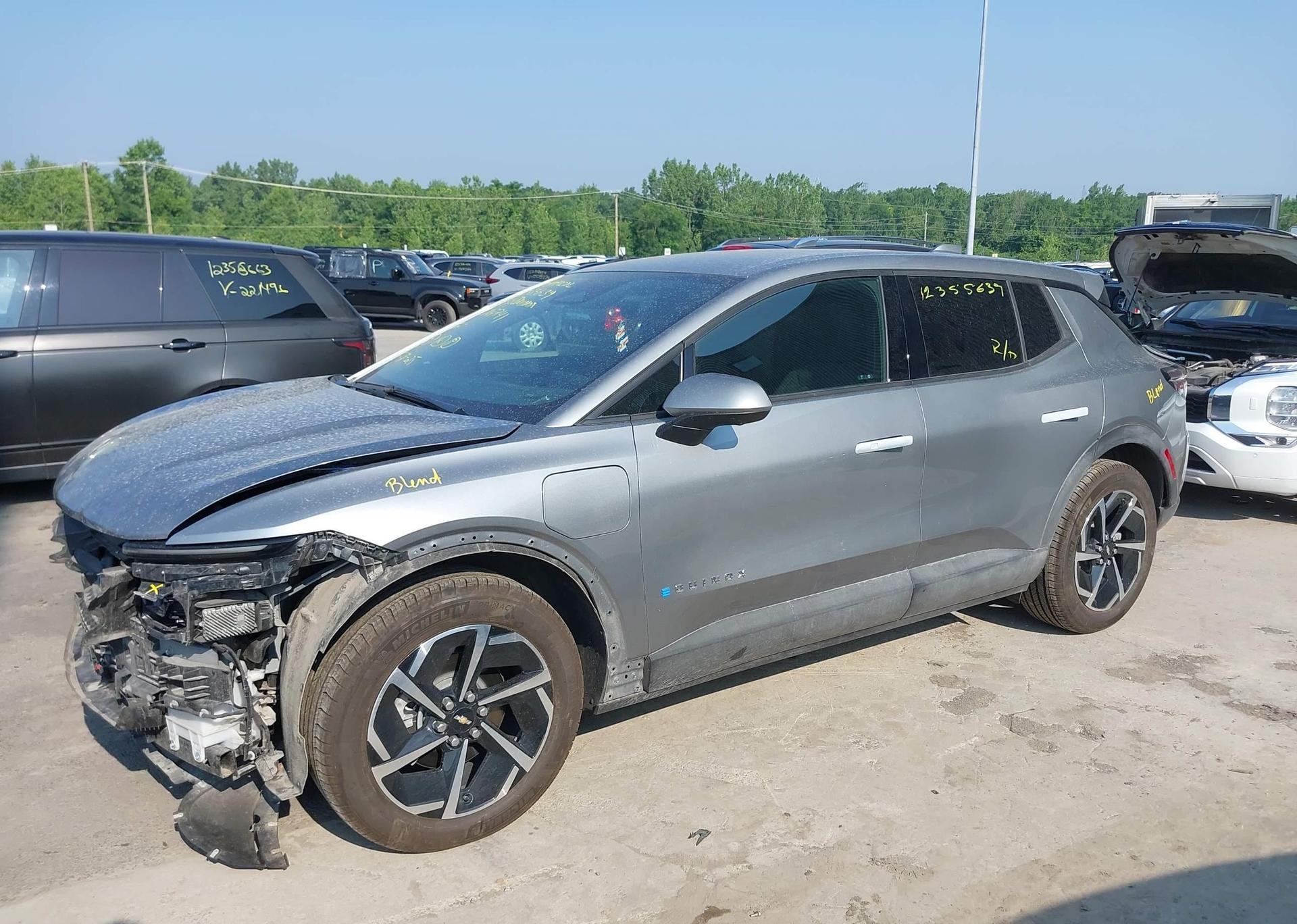 2025 CHEVROLET EQUINOX EV LT
