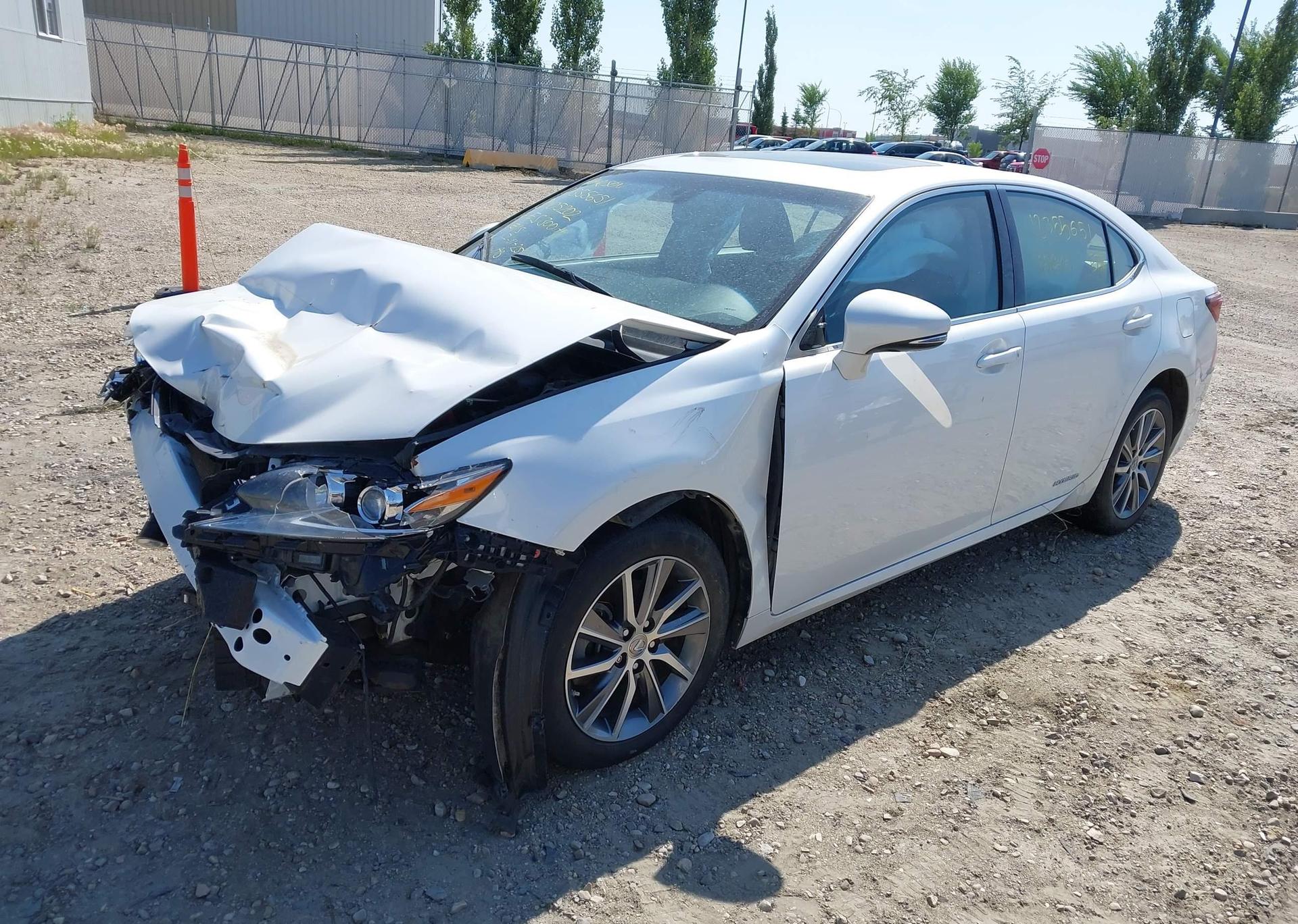 2016 LEXUS ES 300H