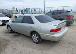 2000 TOYOTA CAMRY CE