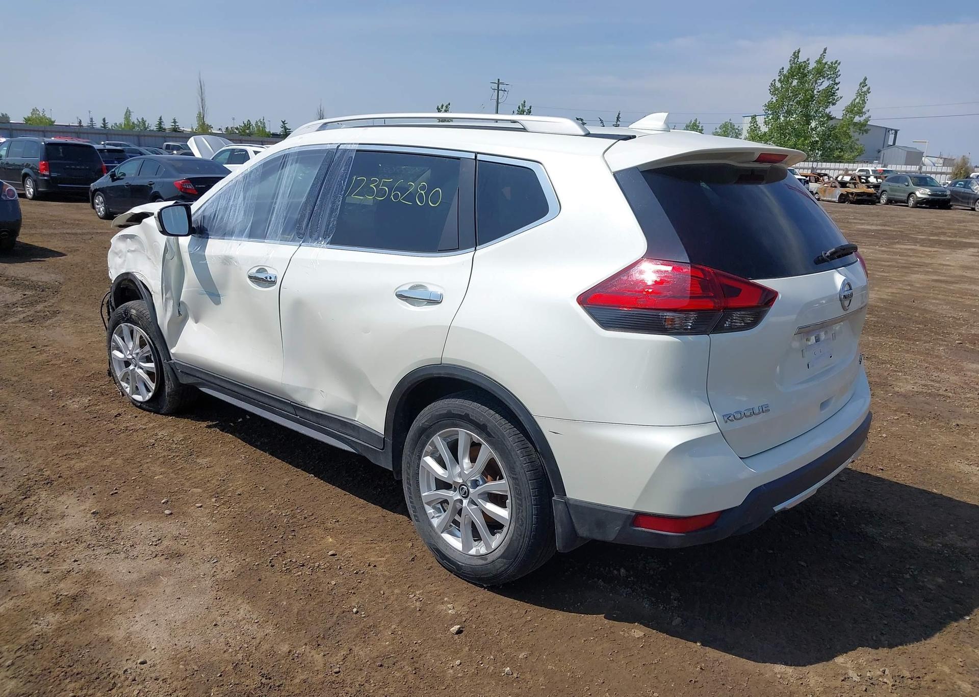 2017 NISSAN ROGUE SV