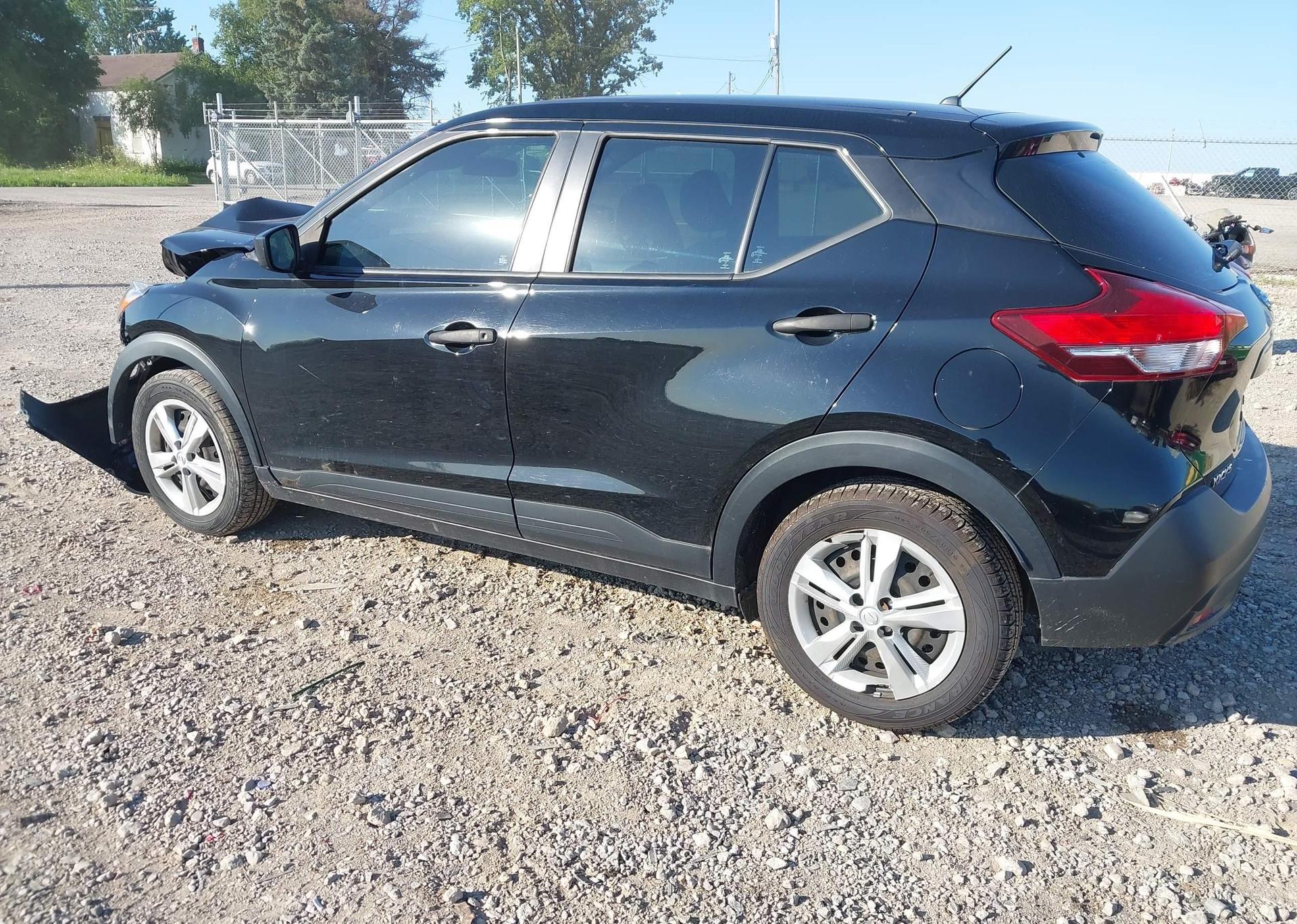 2019 NISSAN KICKS S