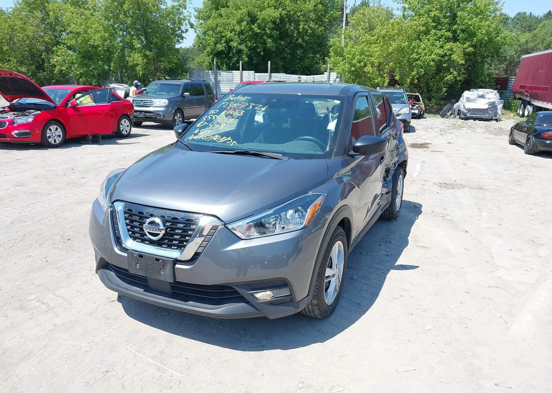 2020 NISSAN KICKS
