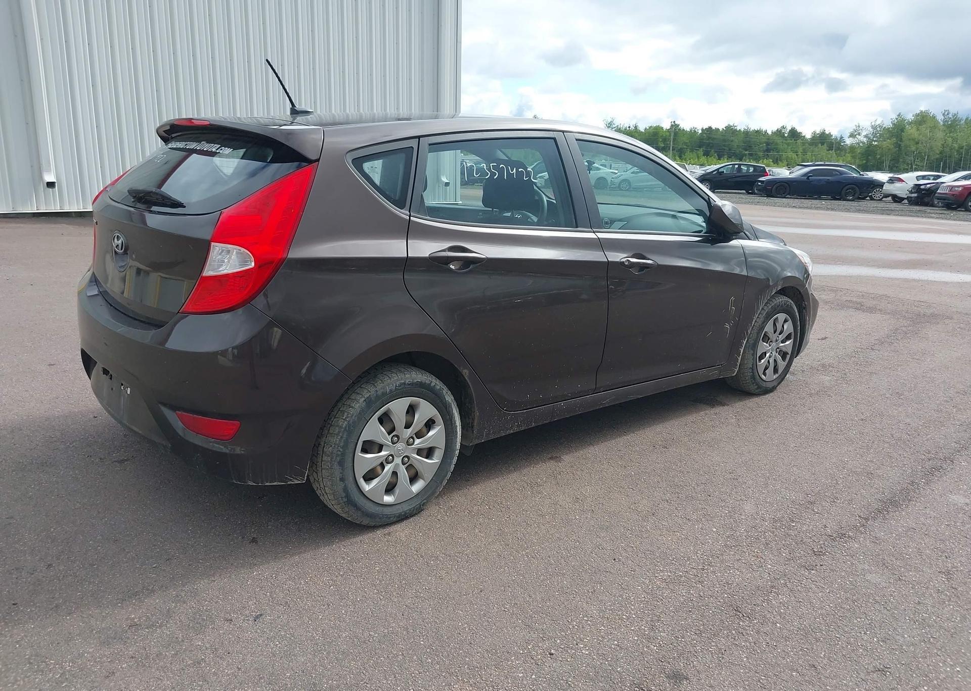 2016 HYUNDAI ACCENT SE