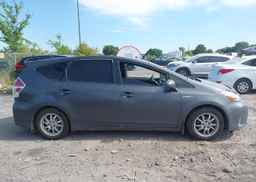 2016 TOYOTA PRIUS V