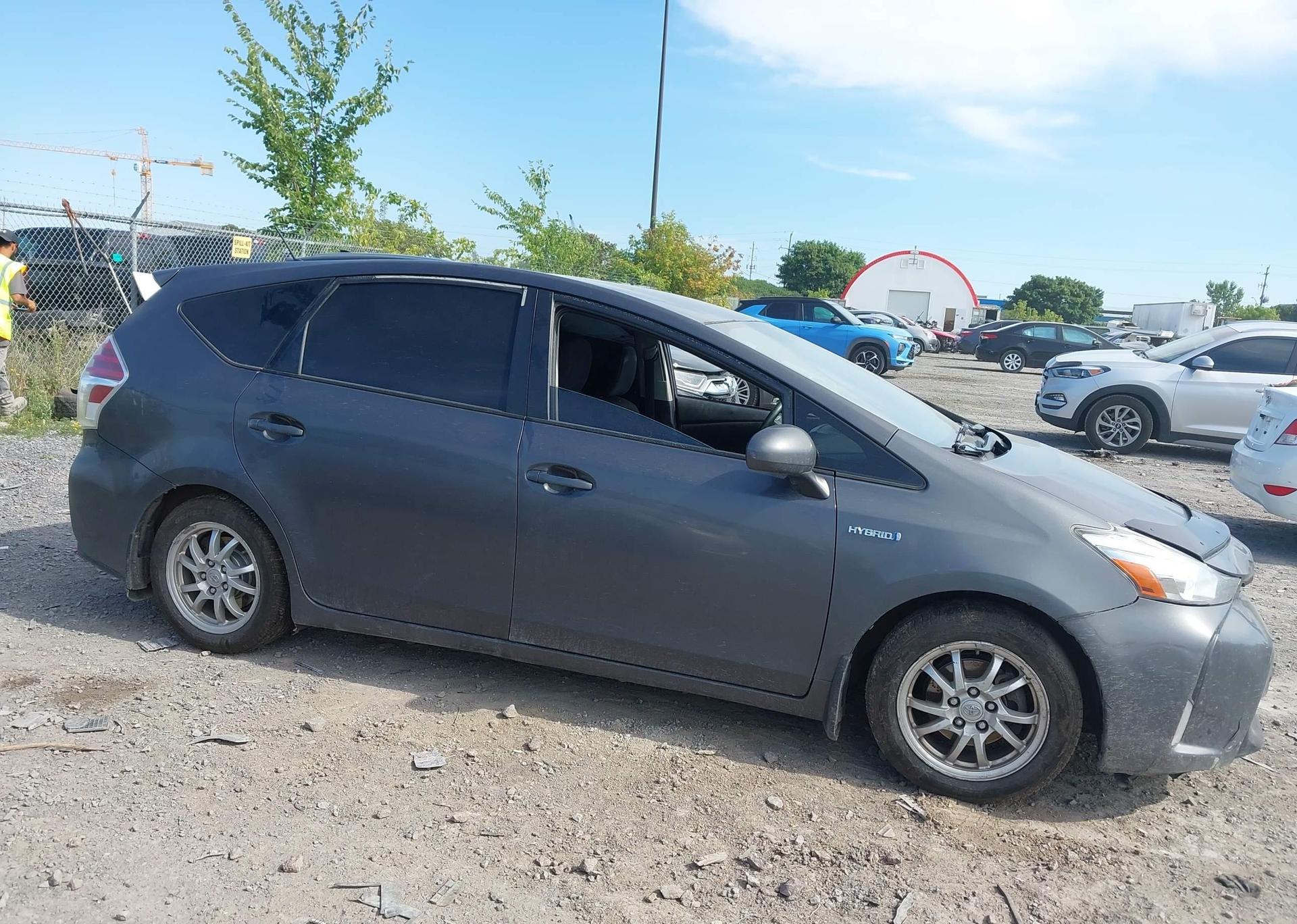 2016 TOYOTA PRIUS V