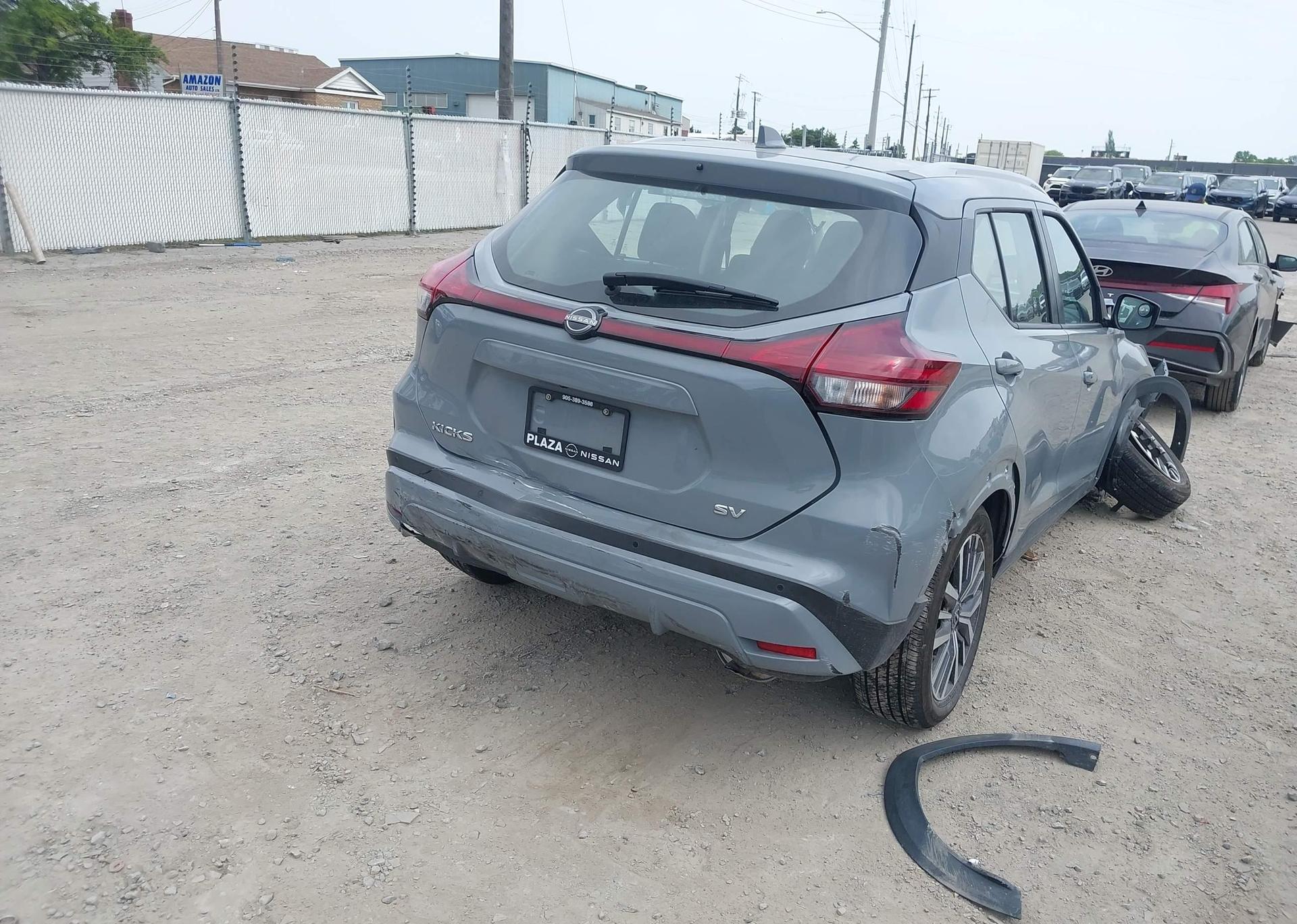 2024 NISSAN KICKS