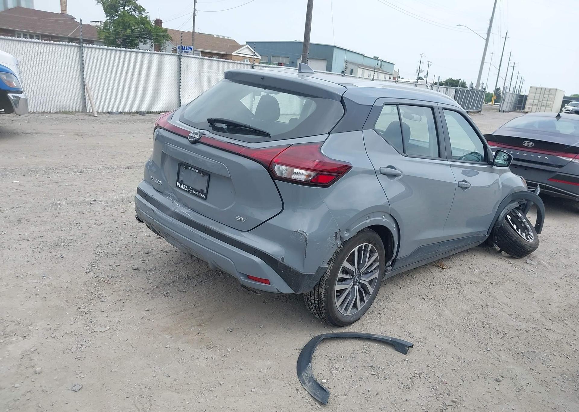 2024 NISSAN KICKS