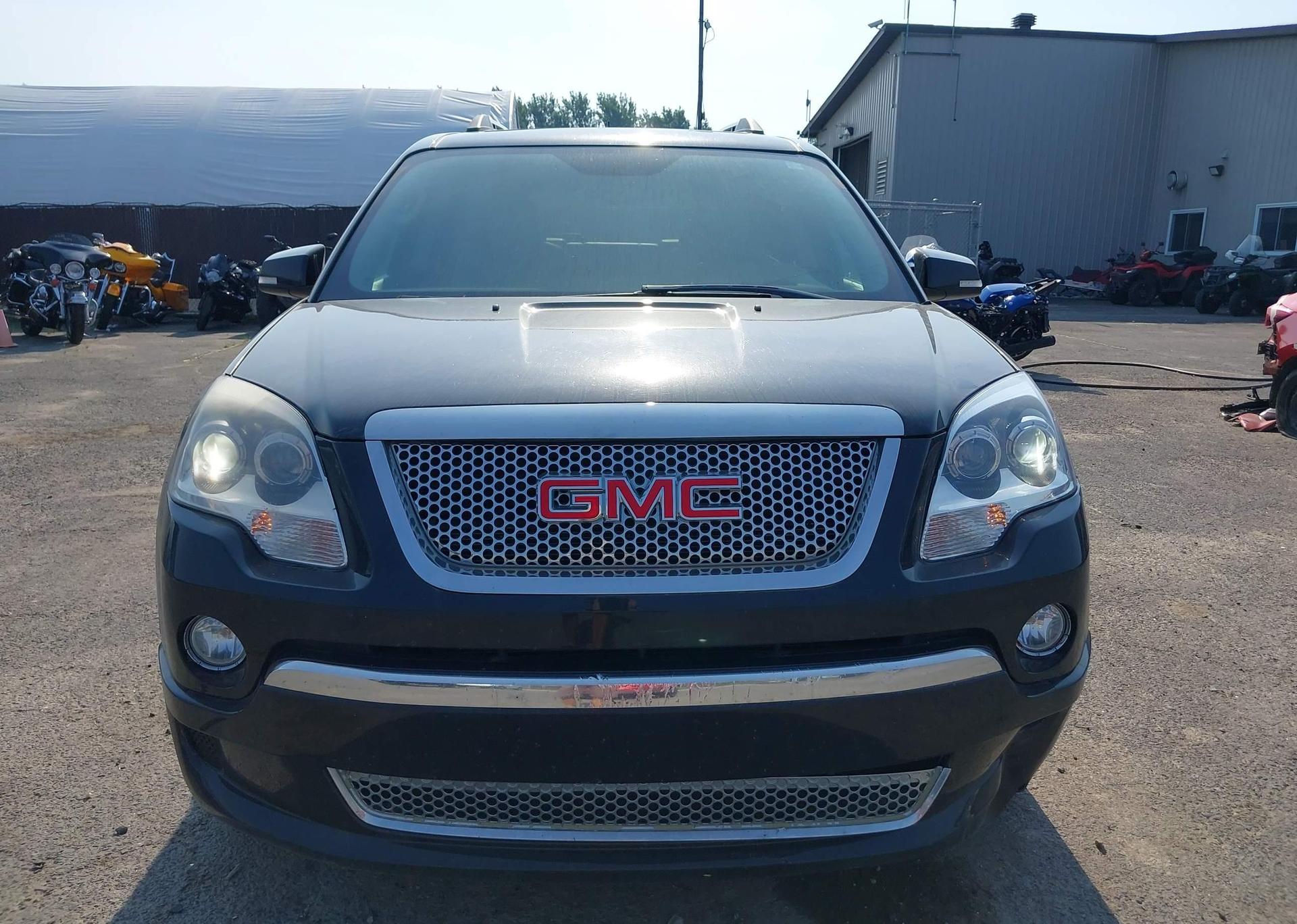 2012 GMC ACADIA DENALI