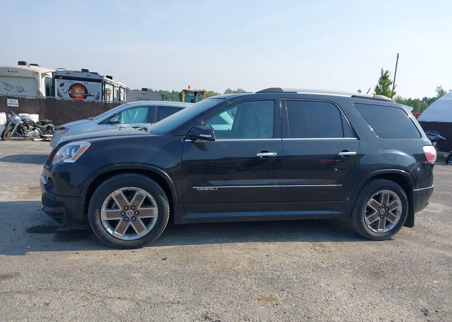 2012 GMC ACADIA DENALI