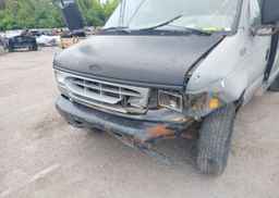 2001 FORD E-350 CUTAWAY STANDARD