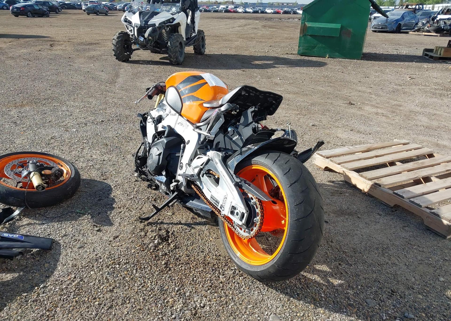 2011 HONDA CBR1000 RR