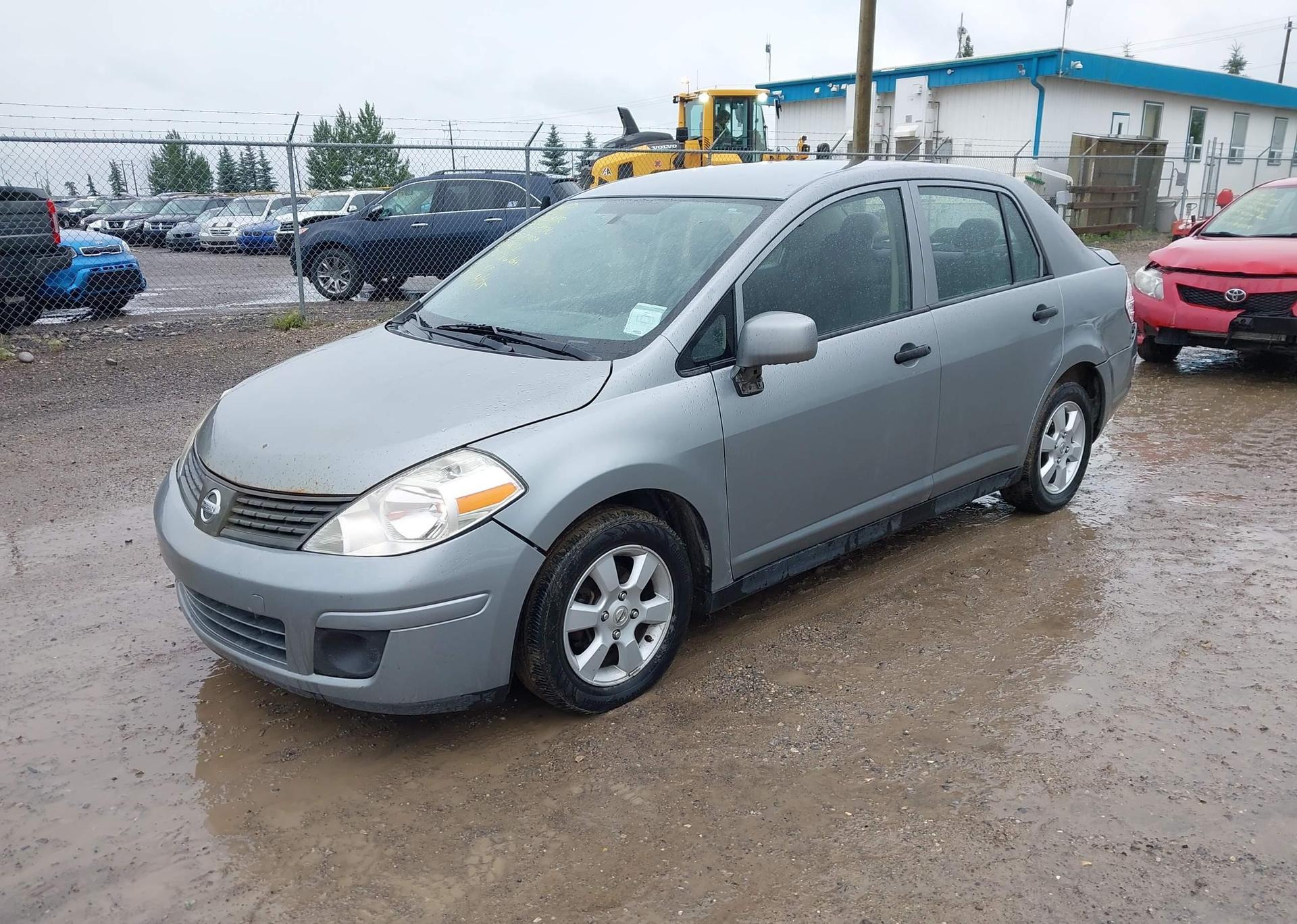 2009 NISSAN VERSA S