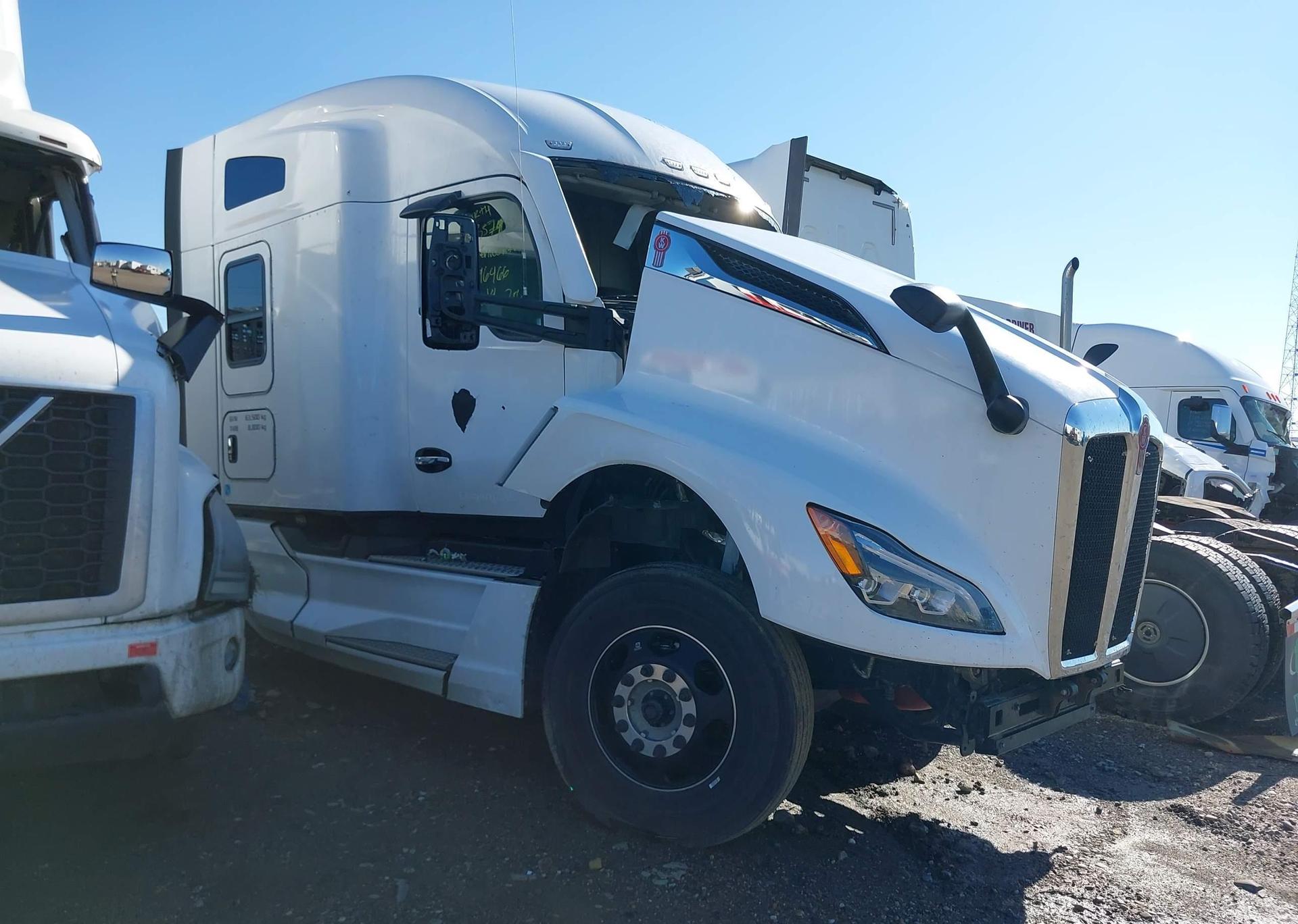 2025 KENWORTH CONSTRUCTION T680