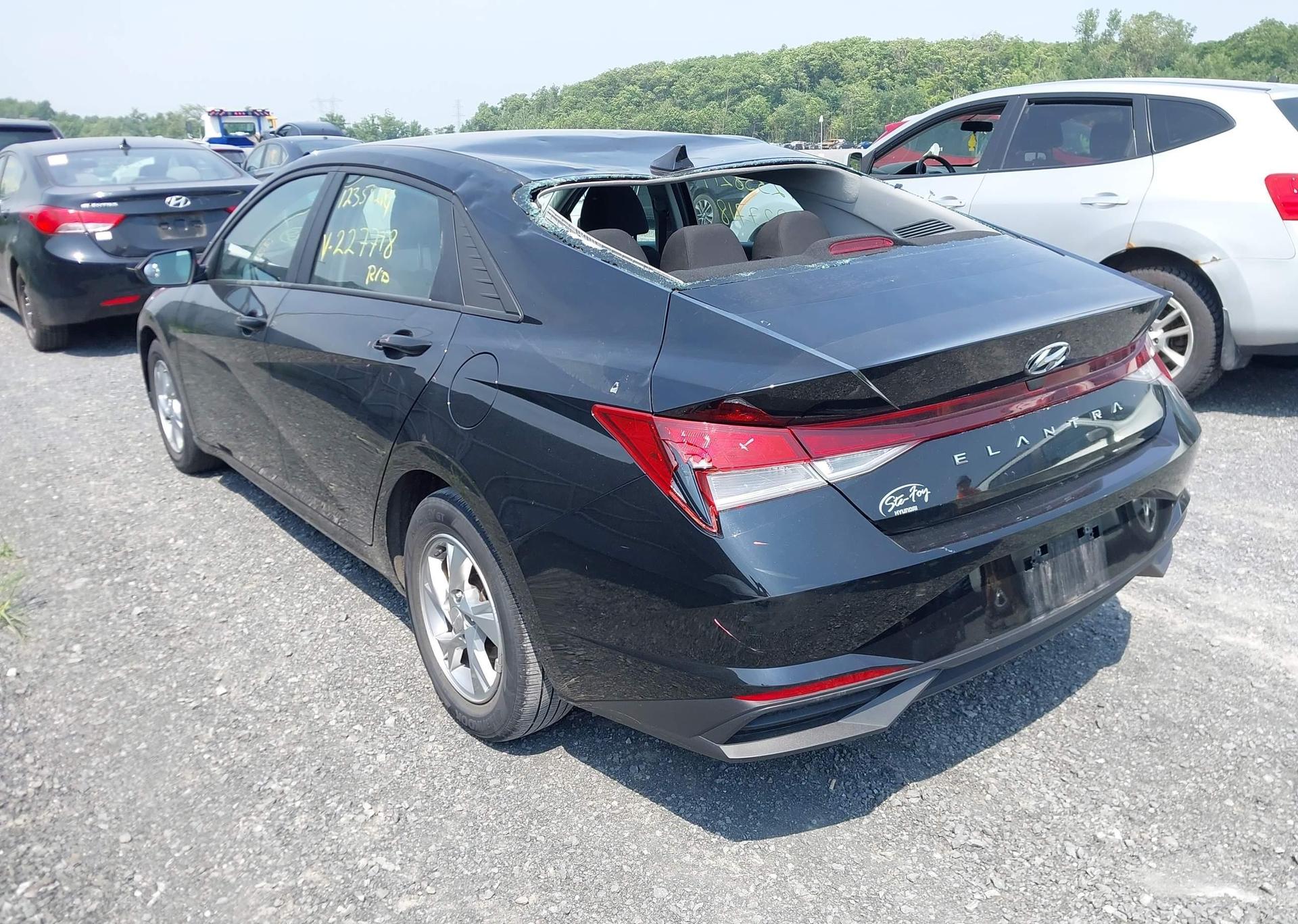 2022 HYUNDAI ELANTRA