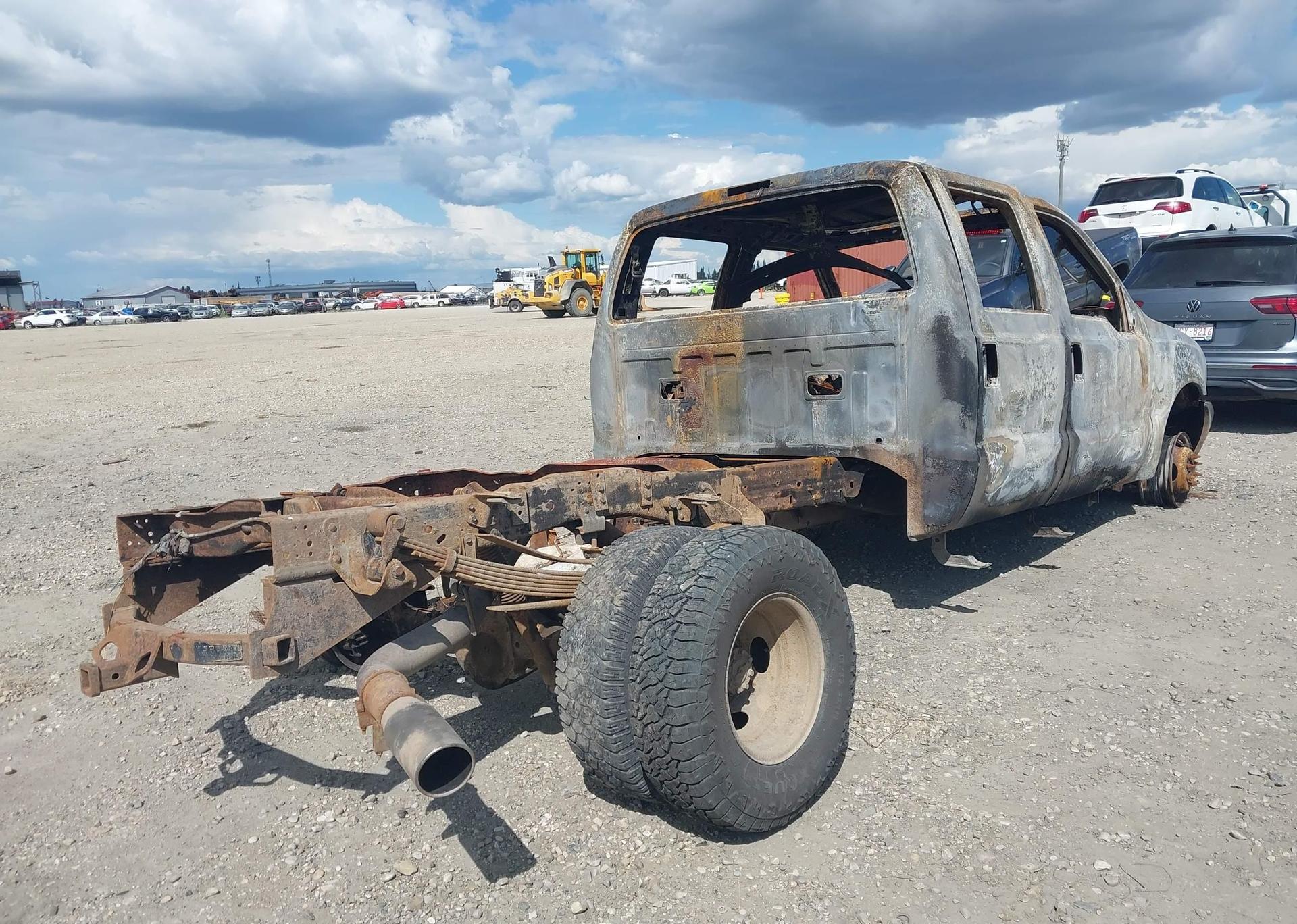 2004 FORD F-350 LARIAT