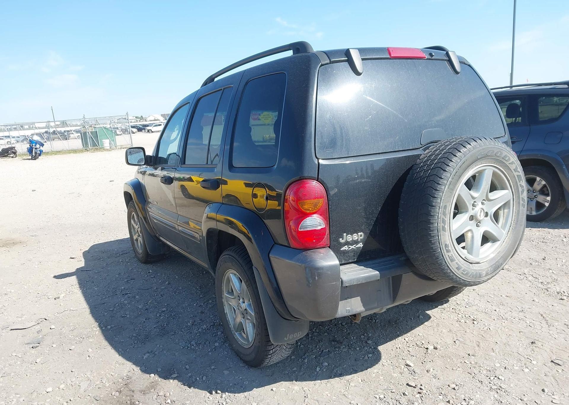 2004 JEEP LIBERTY SPORT