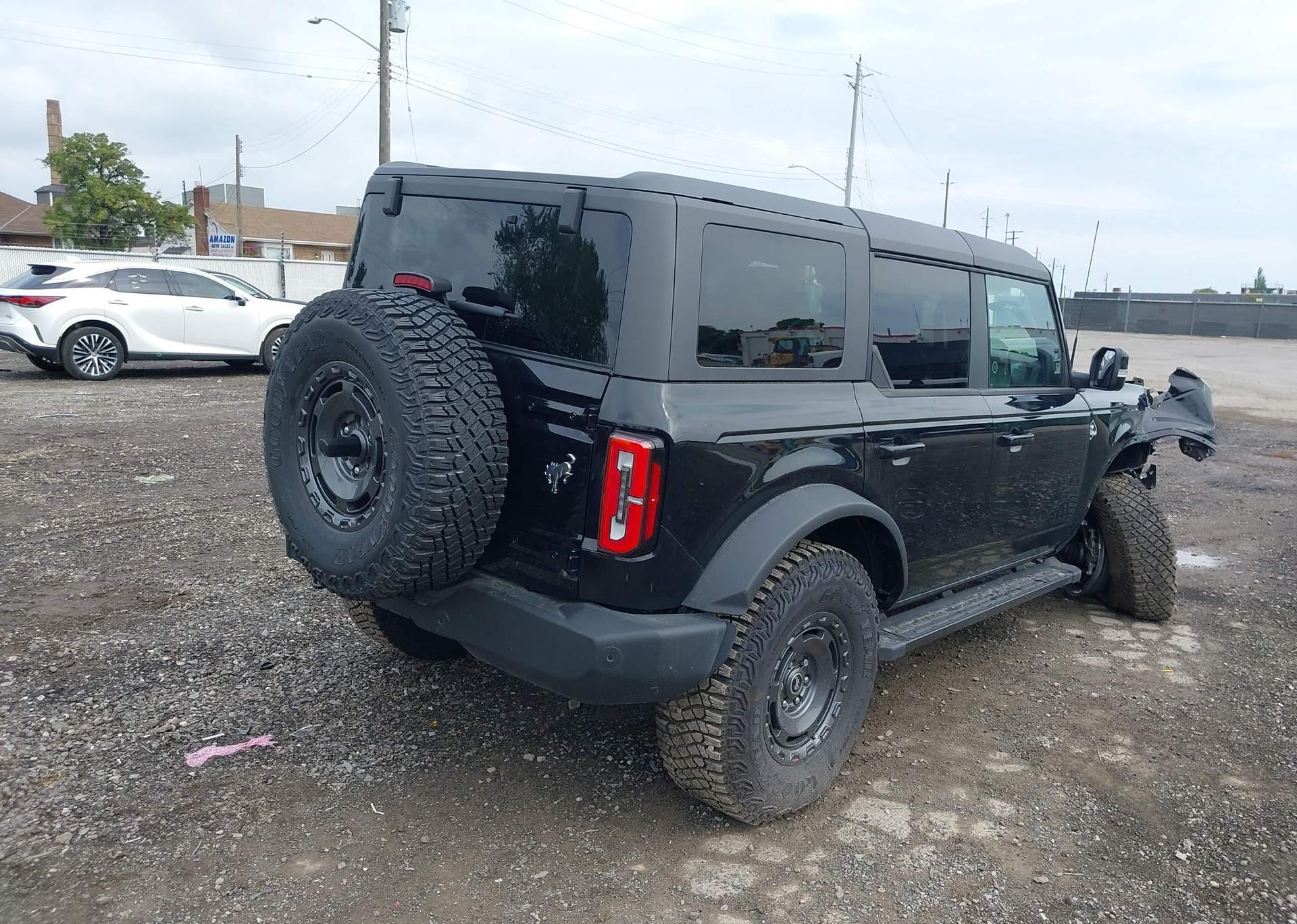 2024 FORD BRONCO OUTER BANKS