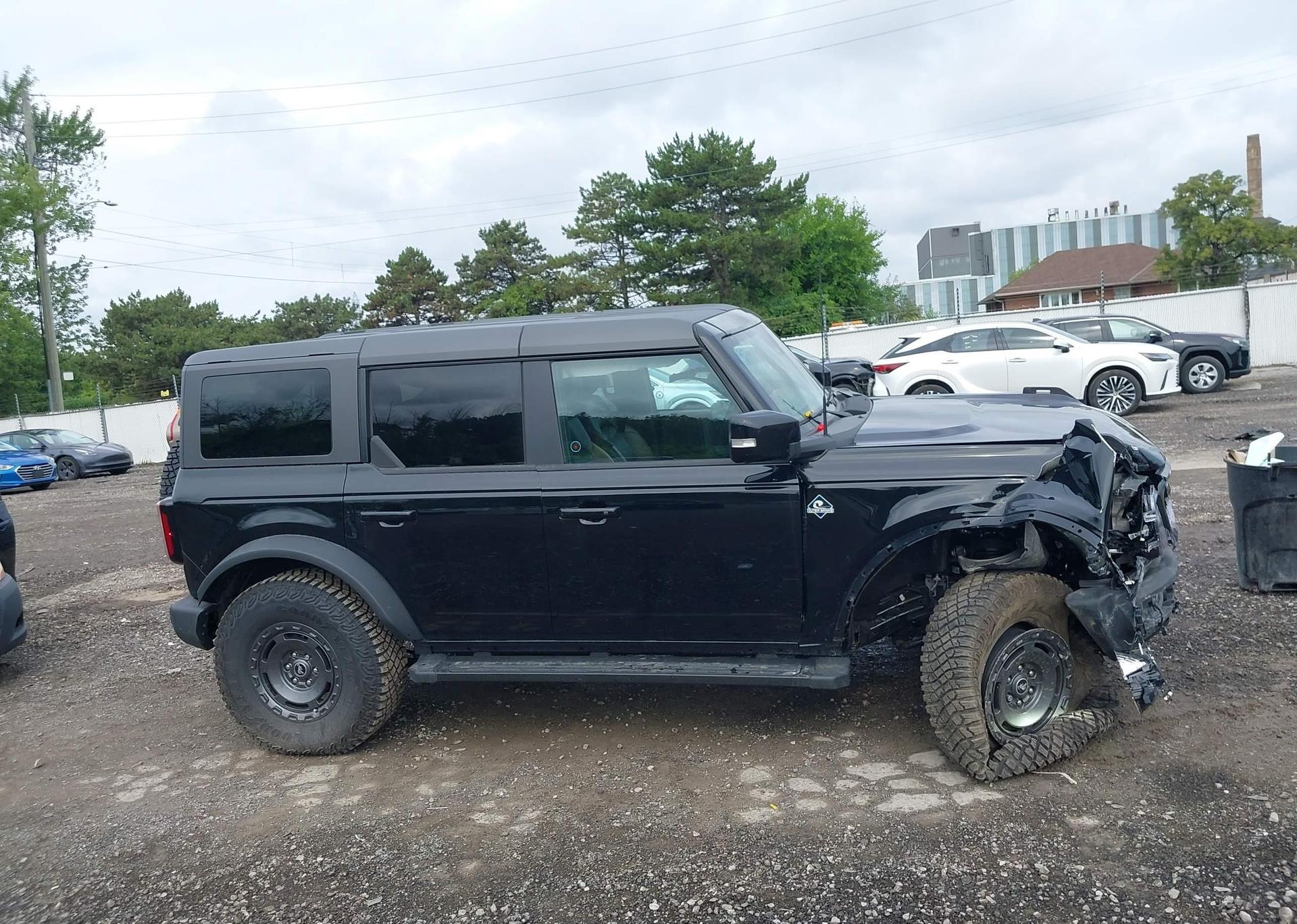 2024 FORD BRONCO OUTER BANKS