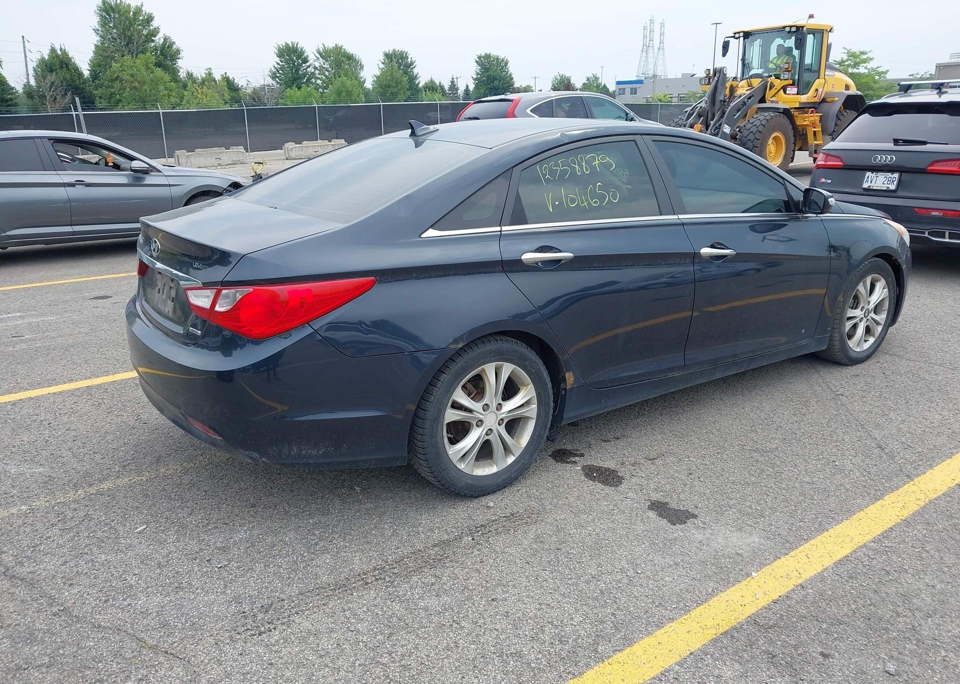 2011 HYUNDAI SONATA LIMITED