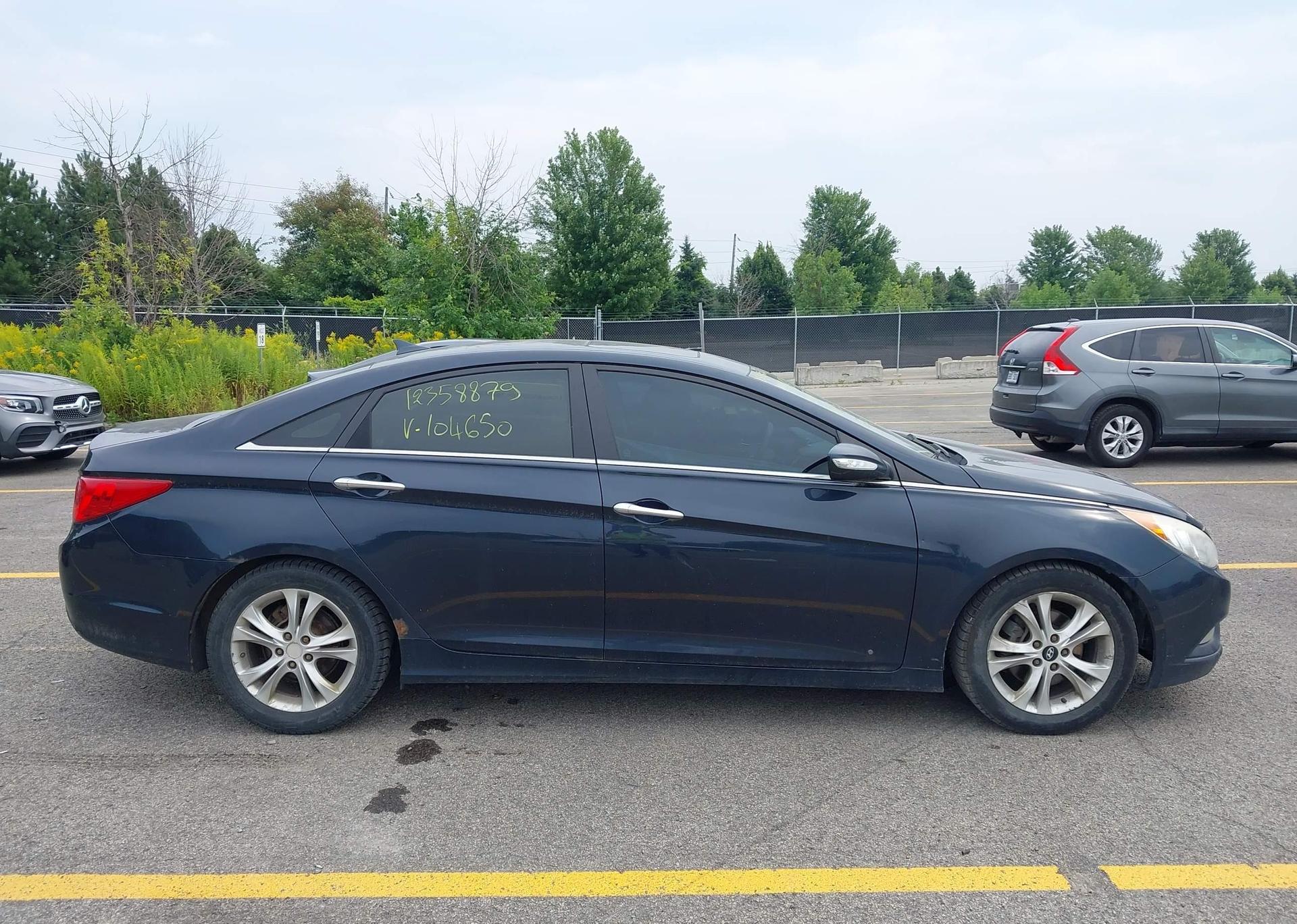 2011 HYUNDAI SONATA LIMITED