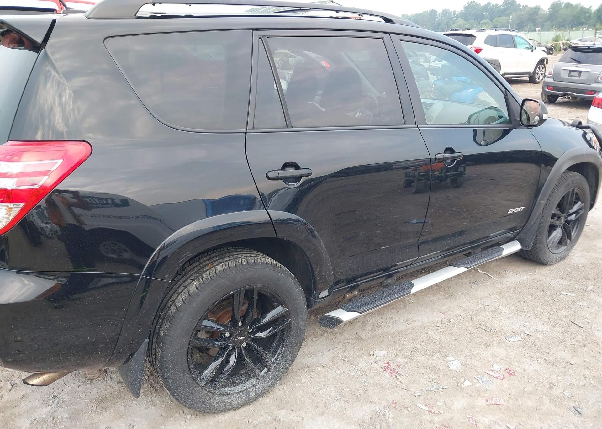 2011 TOYOTA RAV4 SPORT