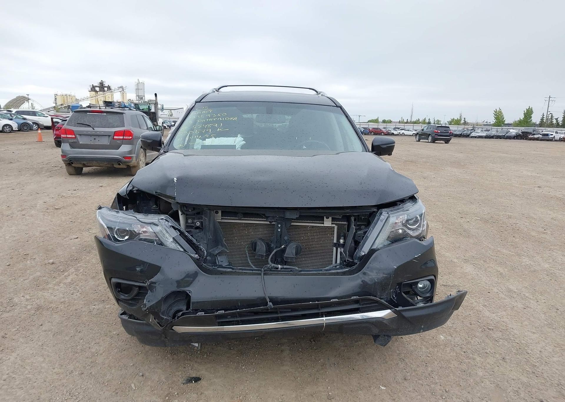 2019 NISSAN PATHFINDER S