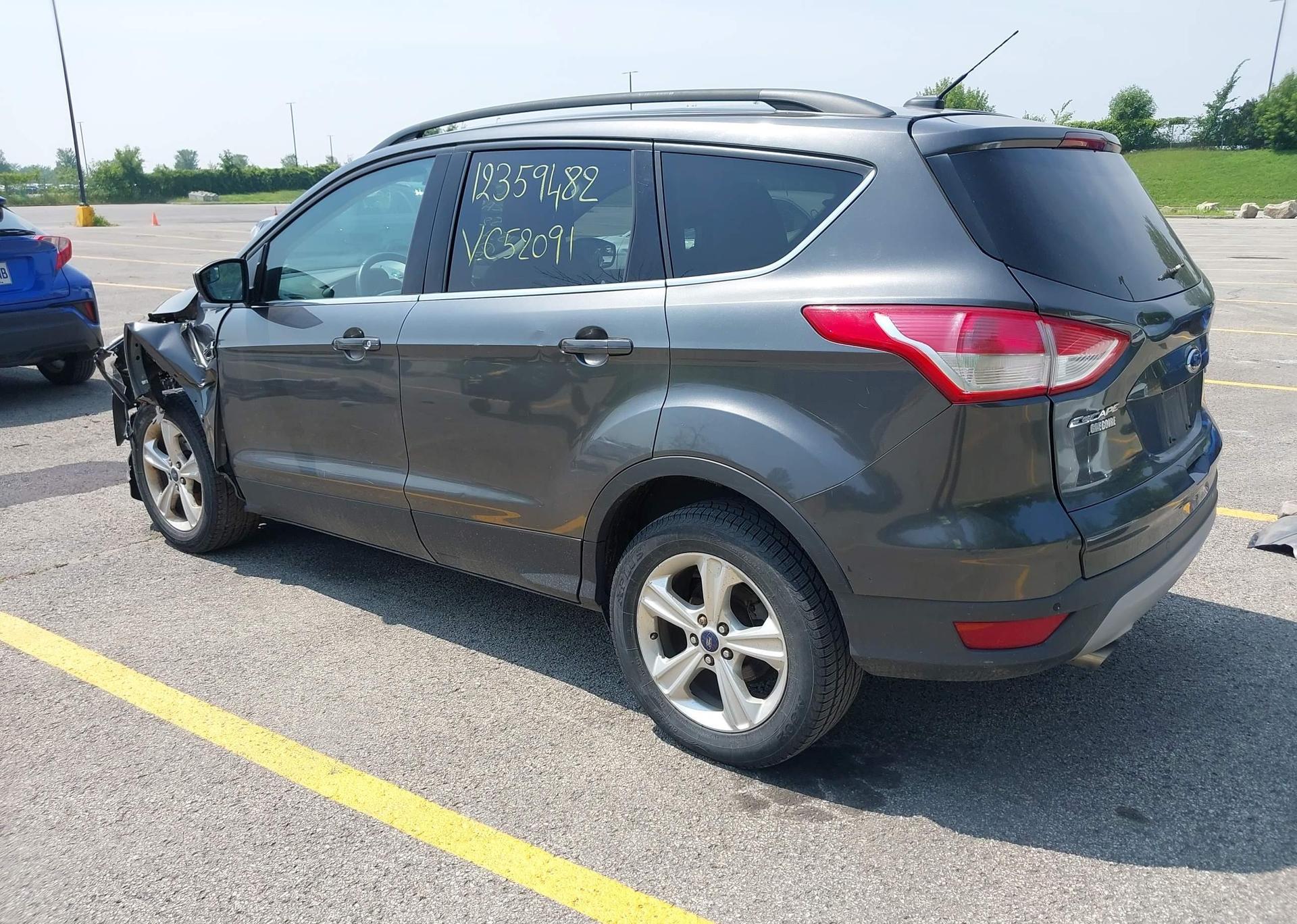 2015 FORD ESCAPE SE