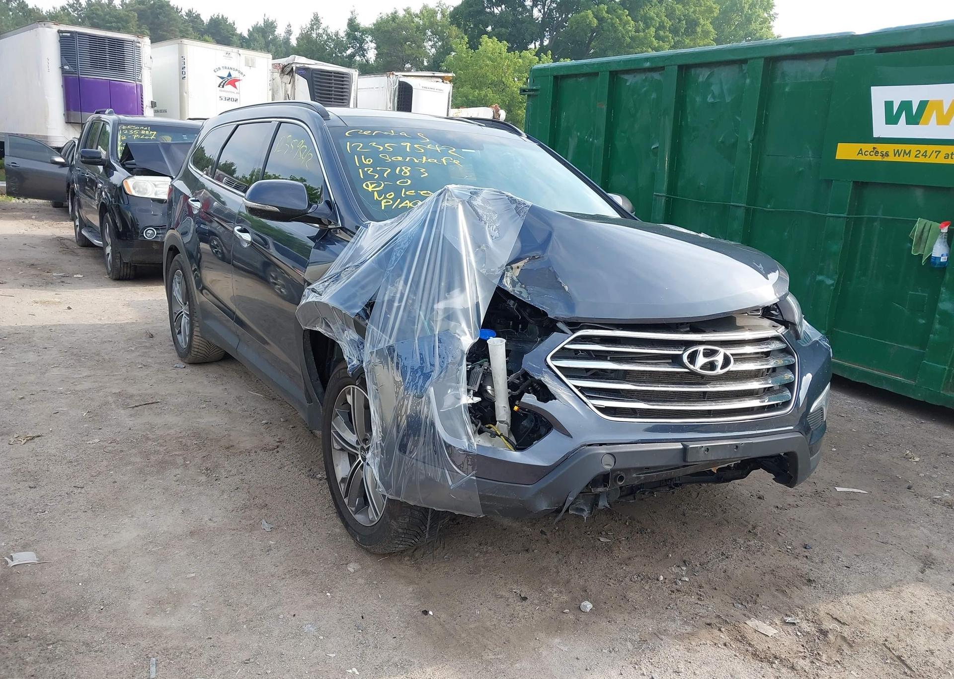 2016 HYUNDAI SANTA FE SE