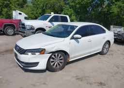 2014 VOLKSWAGEN PASSAT 2.5L TRENDLINE