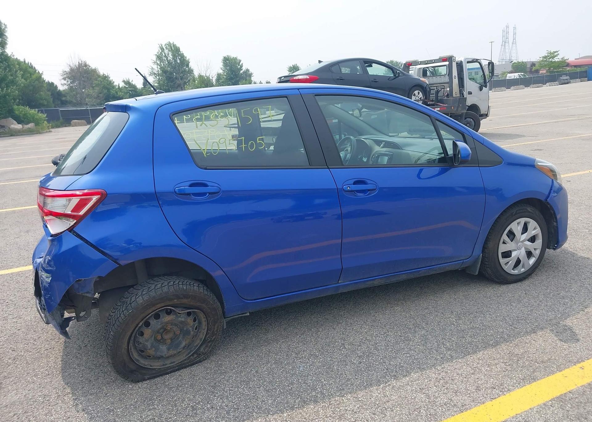 2018 TOYOTA YARIS LE