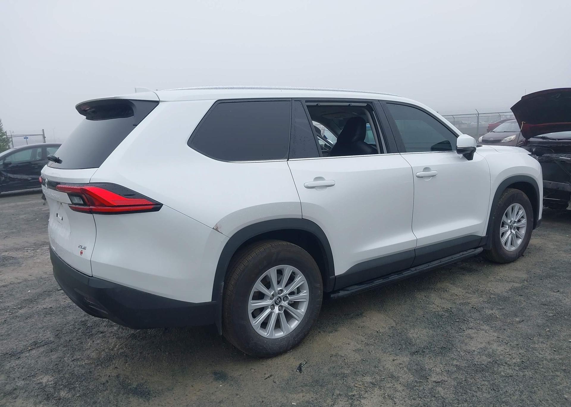 2024 TOYOTA GRAND HIGHLANDER XLE