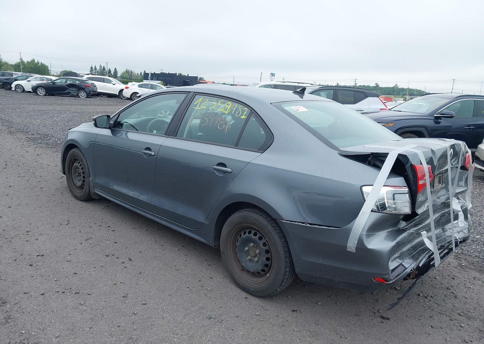 2015 VOLKSWAGEN JETTA S
