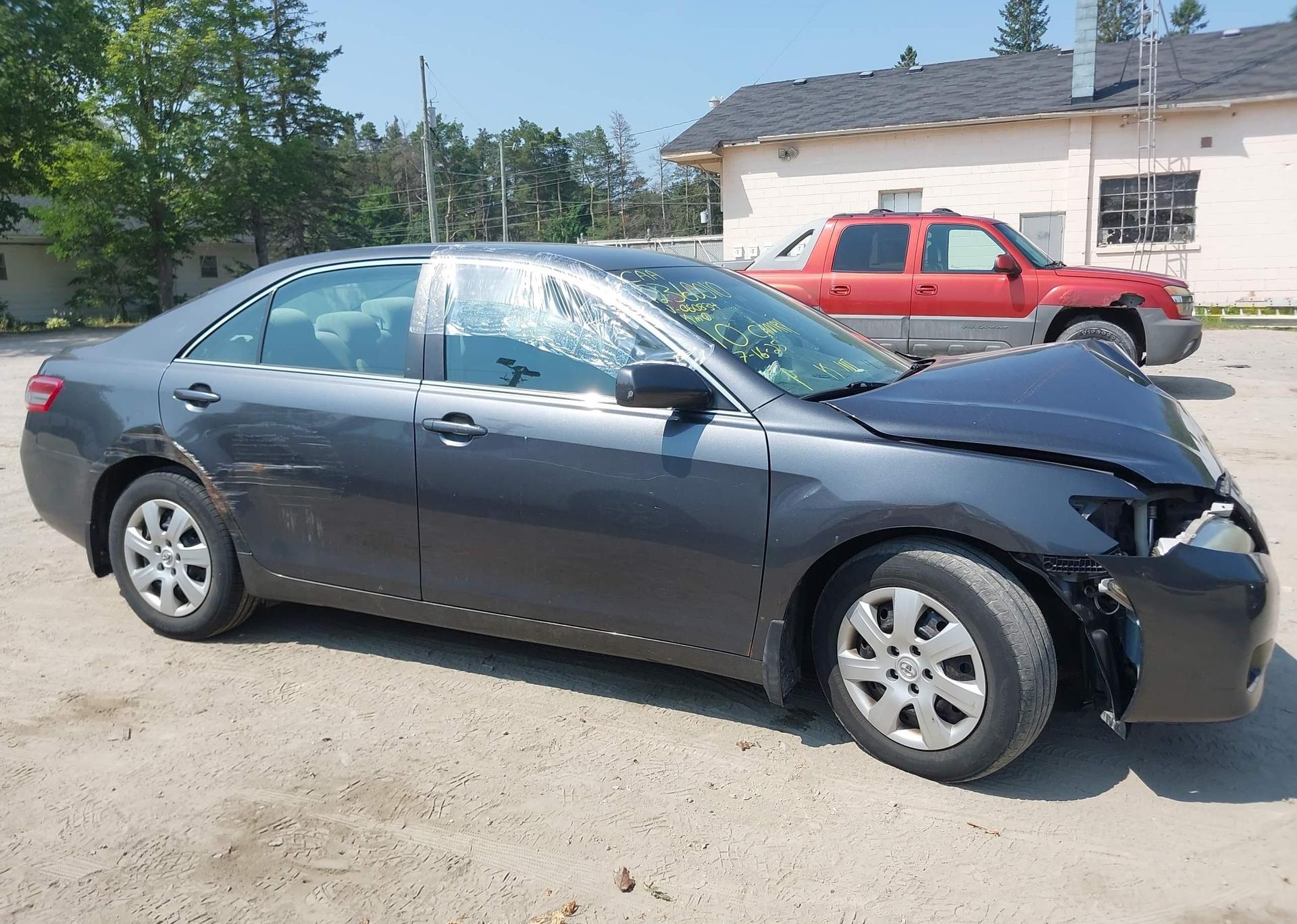 2010 TOYOTA CAMRY SE