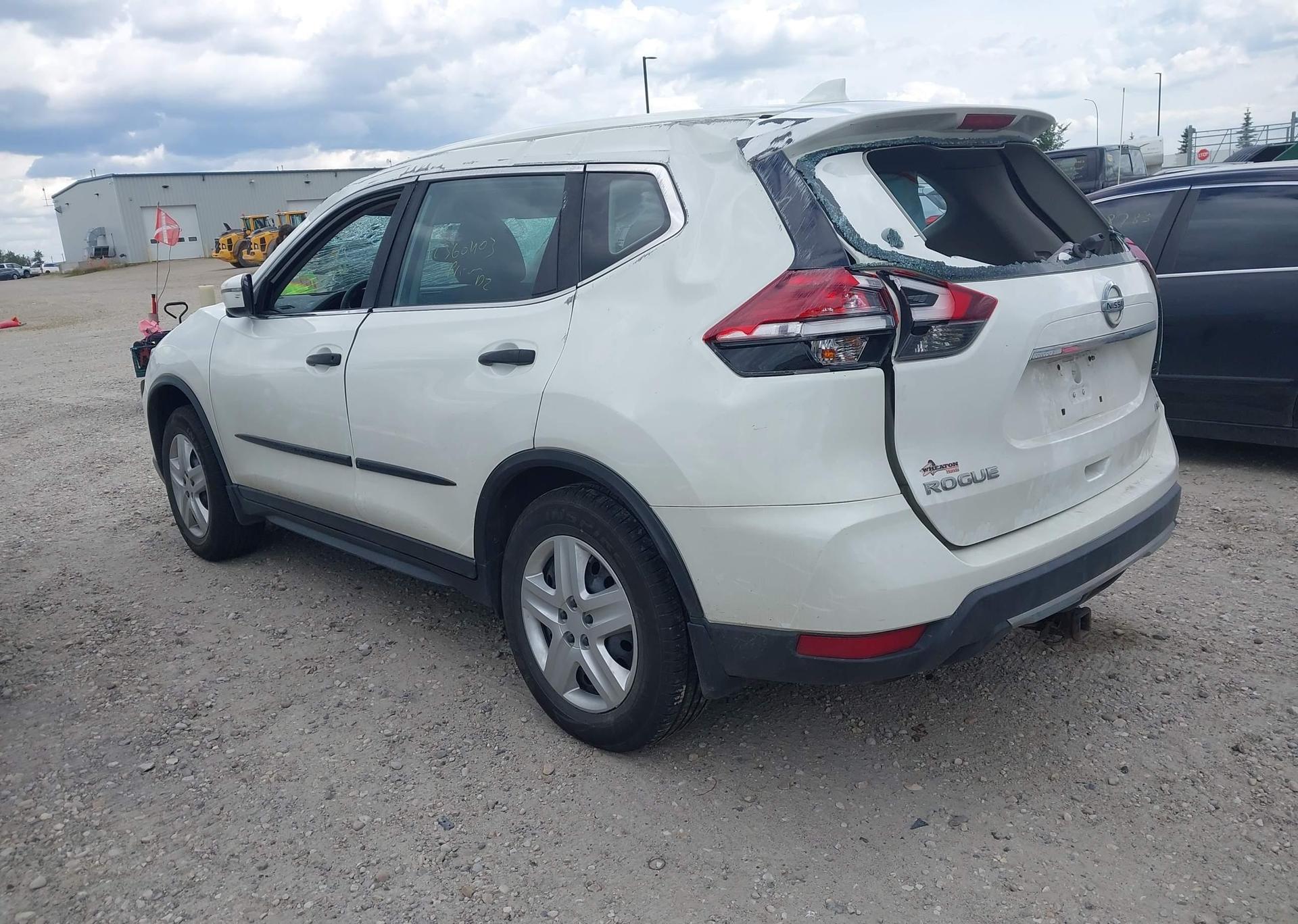 2017 NISSAN ROGUE S