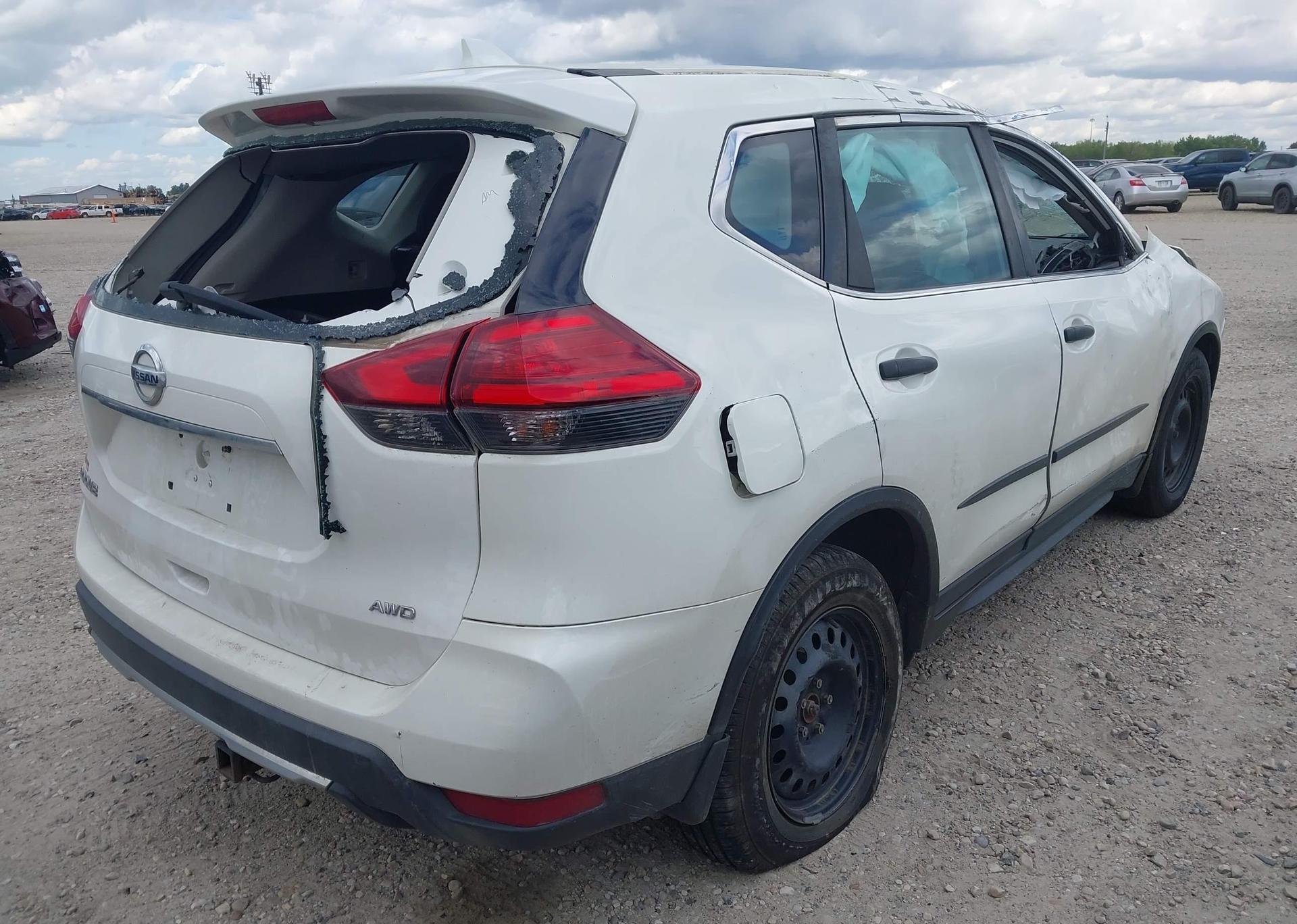 2017 NISSAN ROGUE S