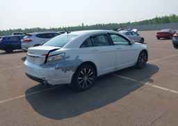 2013 CHRYSLER 200 S