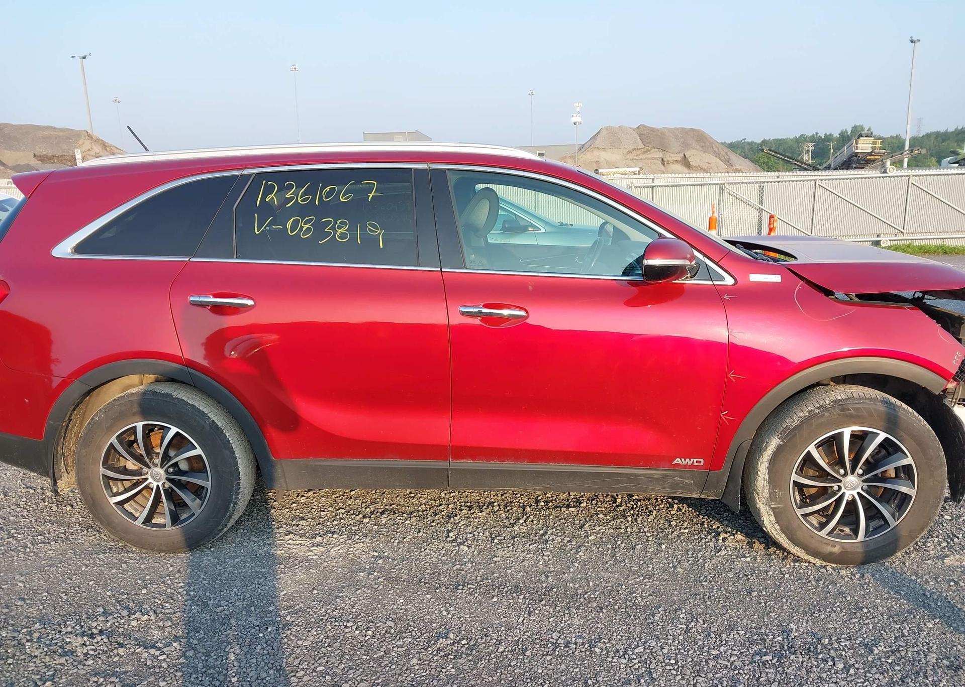 2016 KIA SORENTO LX