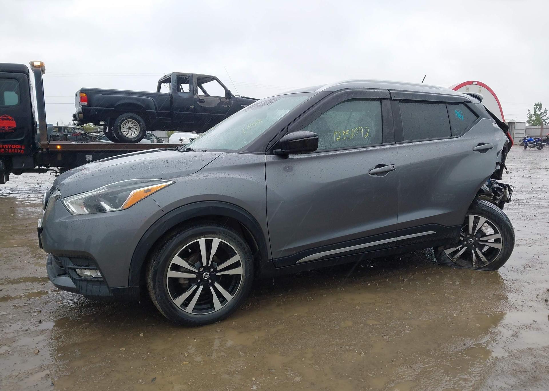 2020 NISSAN KICKS SR