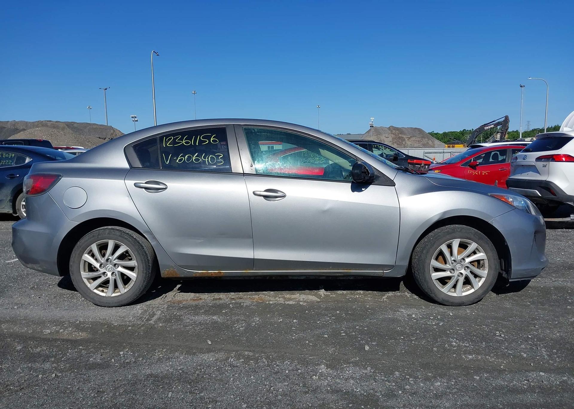 2012 MAZDA 3 I